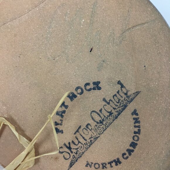 Sky Top Orchard Pottery Scalloped Bowl Flat Rock North Carolina - Picture 7 of 10